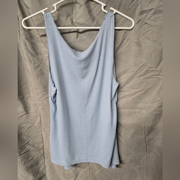 Cute light blue maternity tank top - Picture 3 of 3